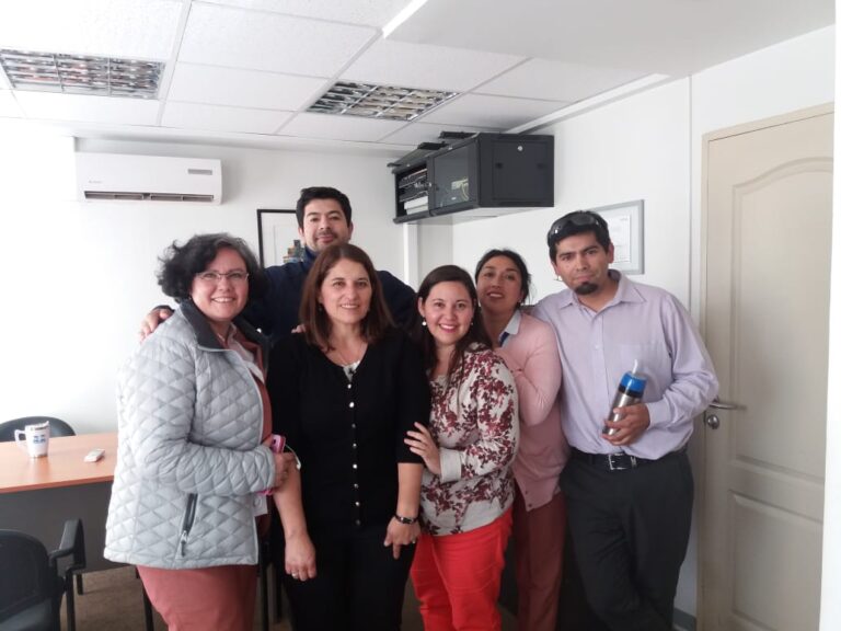 Directoras visitando al módulo de la XI región