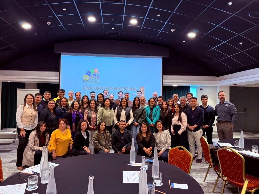 Un gran equipo reunido! Coordinadores y Directores en encuentro de Coordinadores 2026 en el Hotel NH Providencia, Santiago.